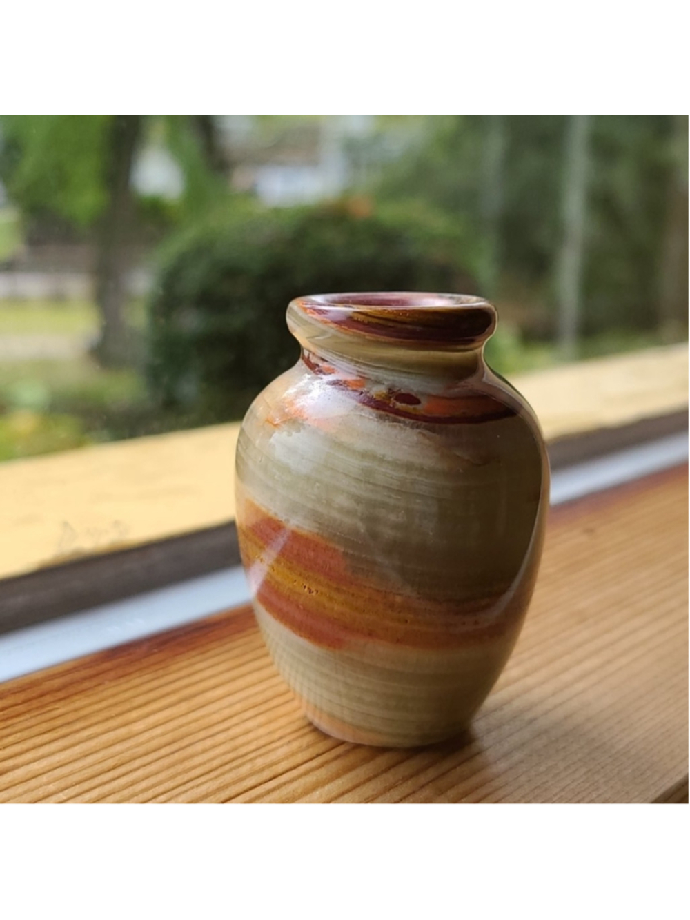 Natural stone polished mini vase